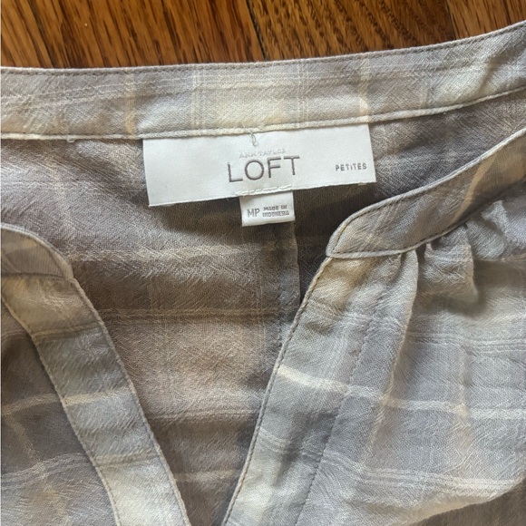 Loft Button Up - Picture 3 of 4